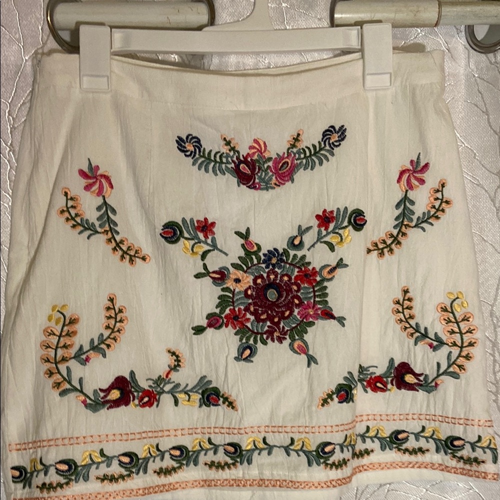 Embroidered Floral White Skirt